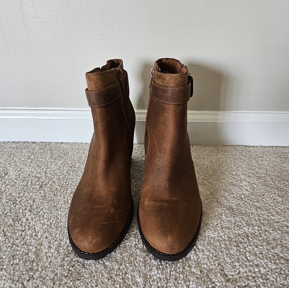Clarks Womens dark tan leather high ankle boots Size‎ 7.5